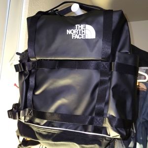 LIKE NEW The North Face Commuter Pack Backpack, 26L